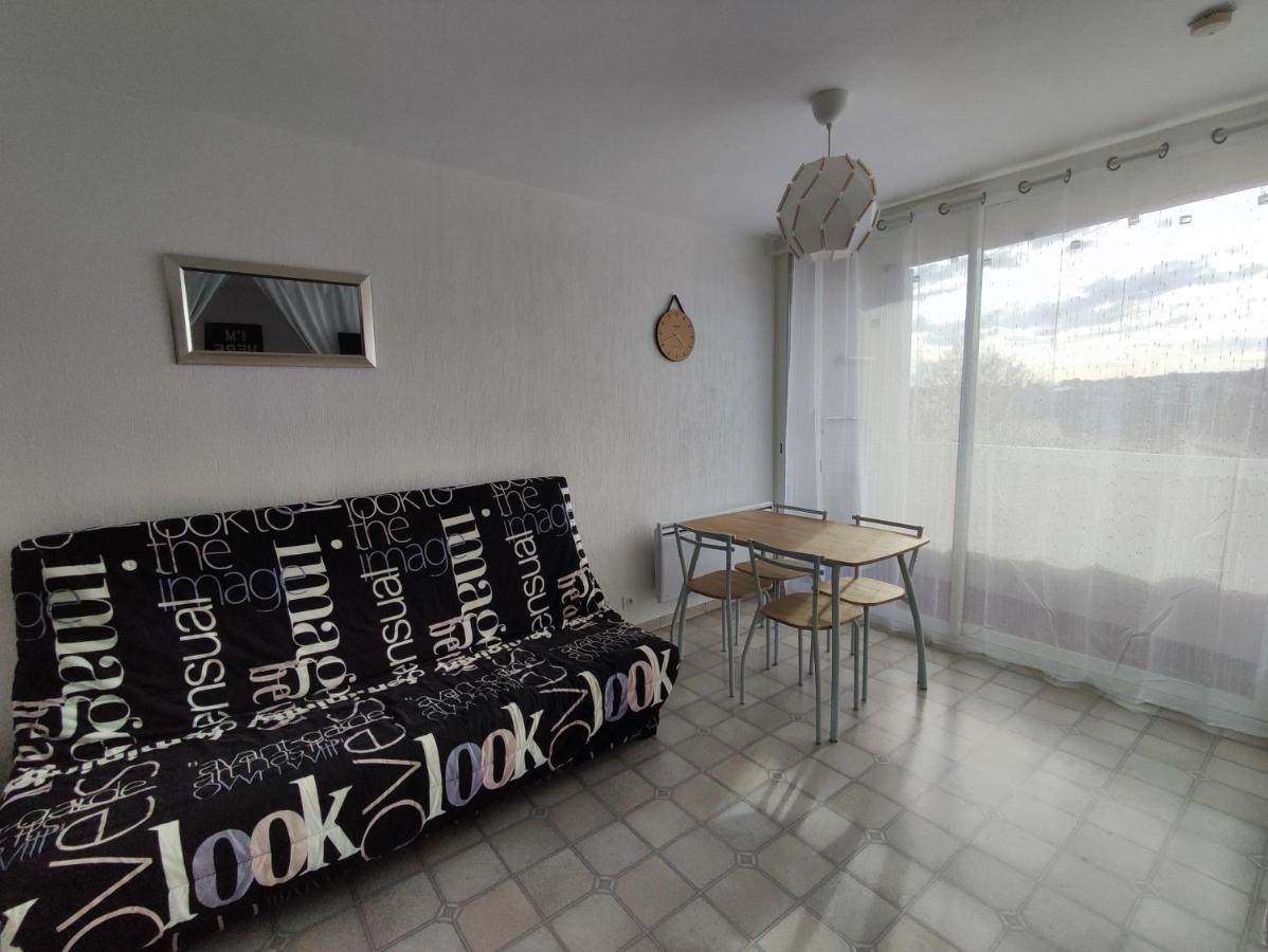 Studio Meuble Classe 2 Etoiles - 30M² Greoux-les-Bains Exterior photo